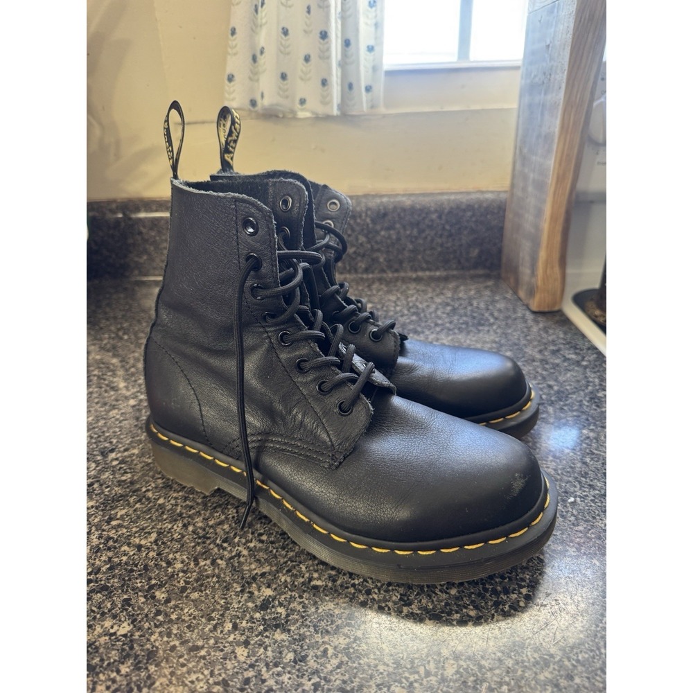 Doc Dr. Martens Pascal Combat Boots Sz W 8 VGUC Black
